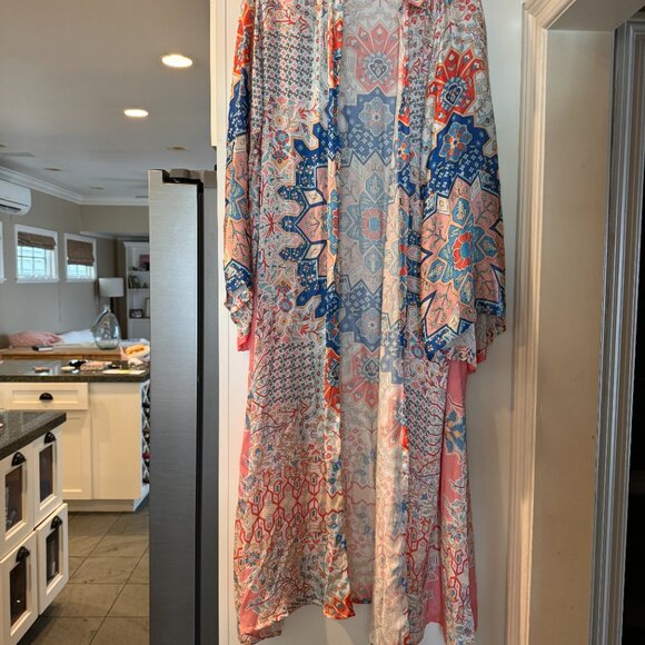 Feathers by Tolani Maxi Kimino- Size Medium - Picture 4 of 4